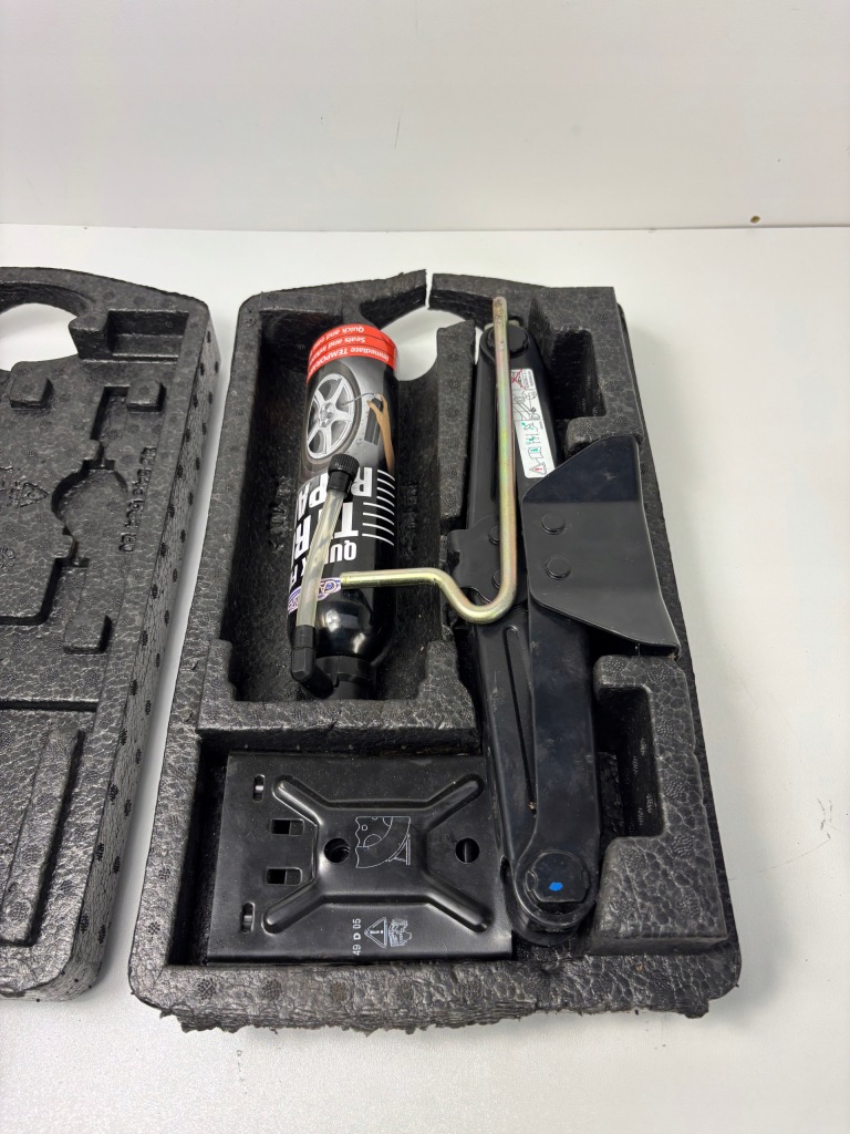 фото №1, Домкрат подъемник bmw 1 f20 3 f30 mini f55 f56