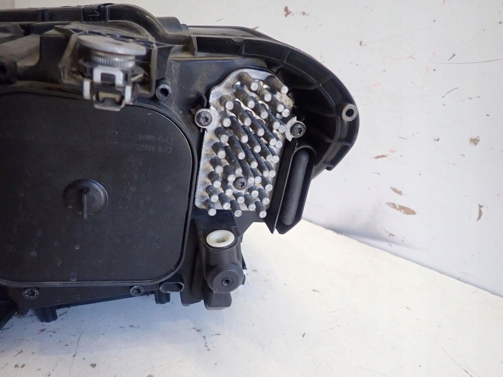 фото №7, Лампа перед правая vw touran 2015- full led