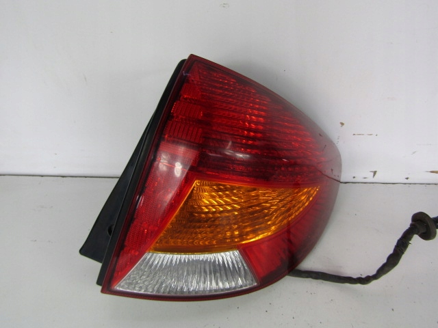 фото №13, Kia rio i dc лампа задняя правая kombi 0k34a5140r + вкладыш ламповый