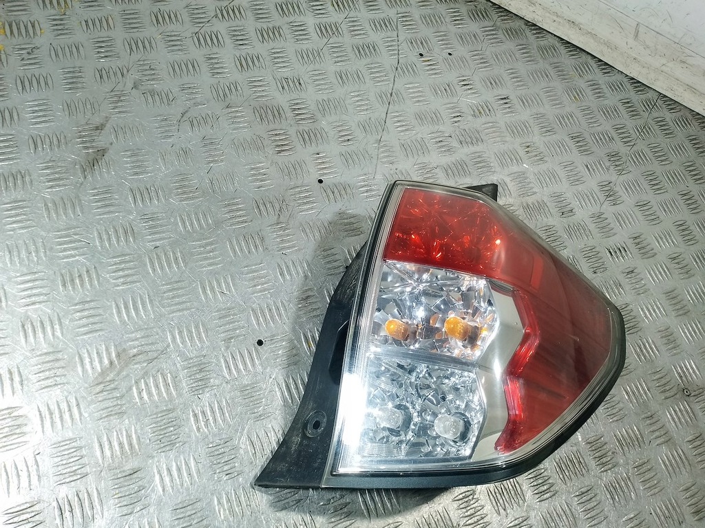 фото №1, Лампа задняя правая subaru forester iii