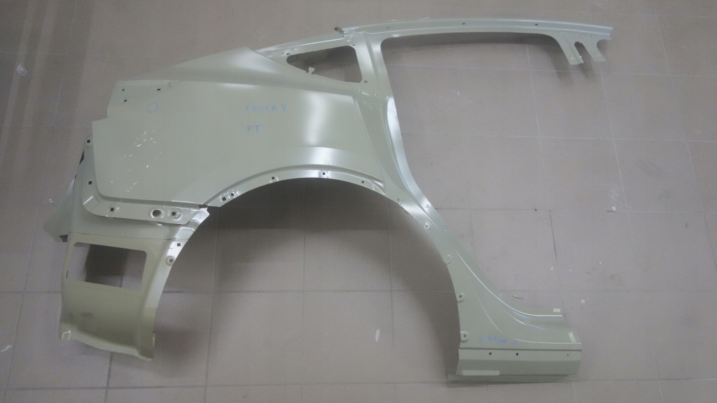 фото №1, Tesla model y 20 - крила задня правий