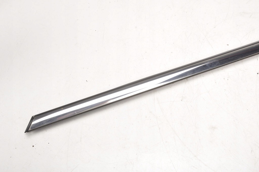 фото №2, Mini r58 молдинг стекло подоконная передняя левая