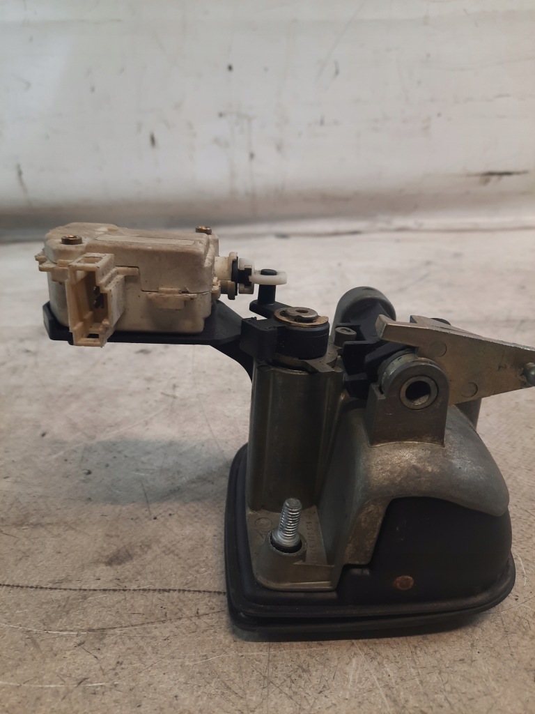 фото №7, Ibiza iii ручка кришки багажника задня 6l6827573d/e