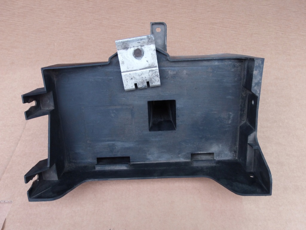 фото №1, Основание корпус аккумулятор land rover freelander i 2.0 td 4d