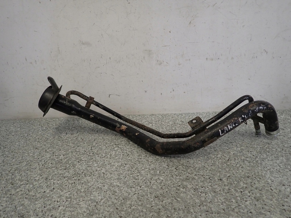 фото №1, Mitsubishi lancer viii 1.5i 08- труба заливной топлива