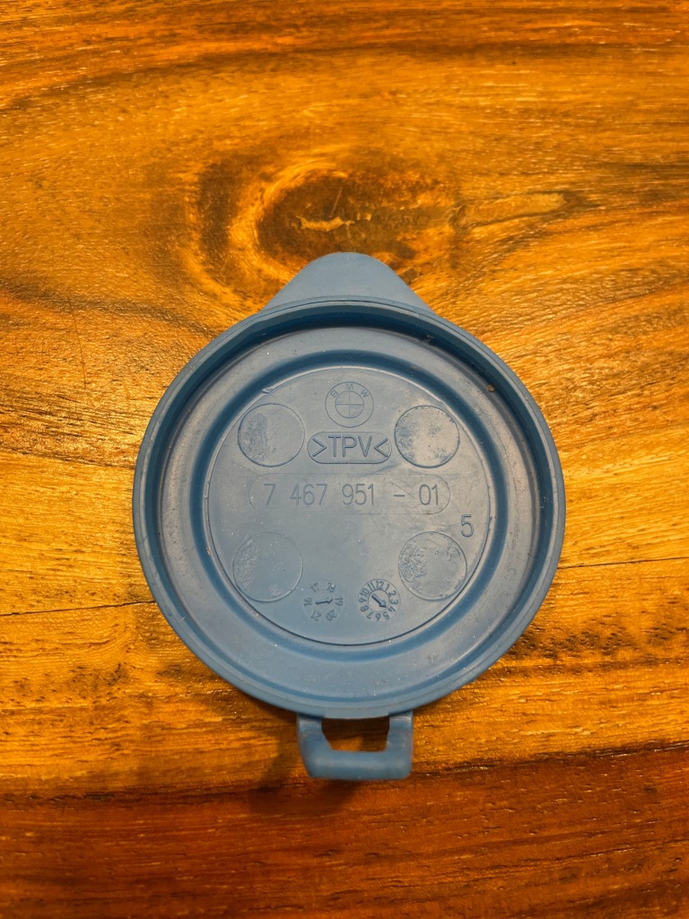 Bmw e87 e90 f20 mini r55 r56 крышка бака spryskiwaczy7467951 Цена