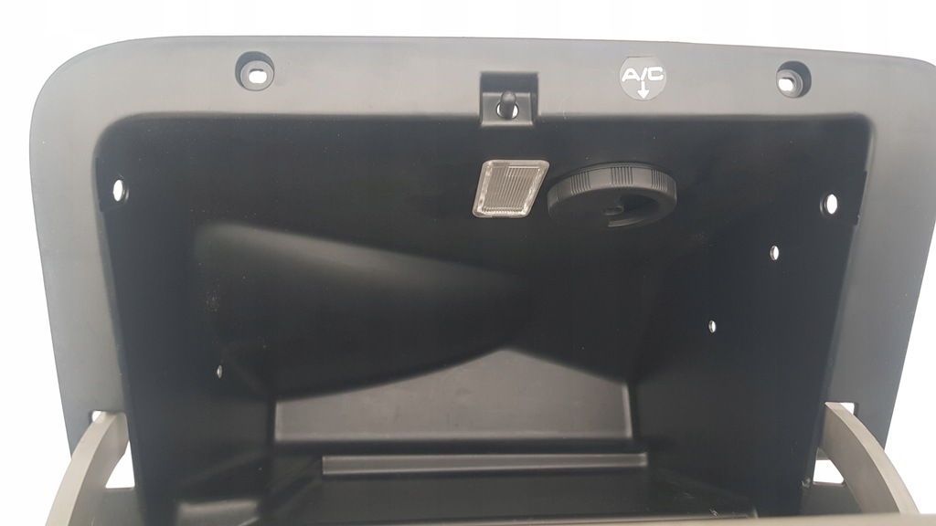 фото №10, Бардачок правий пасажира citroen c3 picasso бежевий