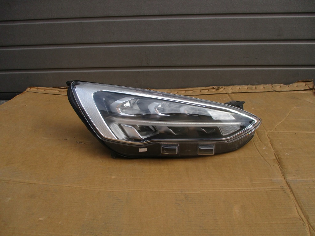 Купити Ford focus mk4 фара передня правий full led