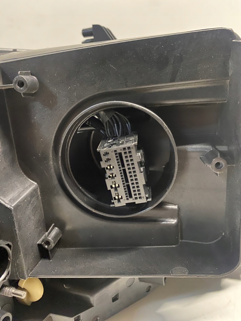 фото №13, Лампа ліва права full led iq light vw id.4 11b941035m 11b941036m ідеальний стан #