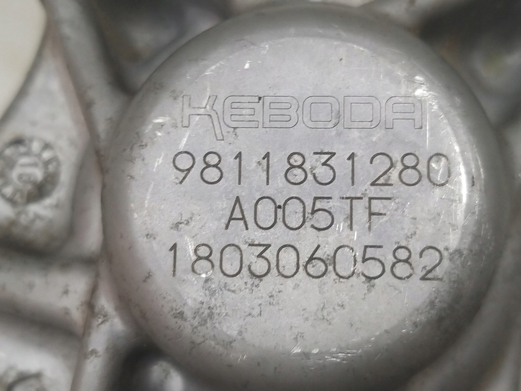 фото №13, Основа привід насоса 1.6 thp 225km 5g06 citroen ds7 3008 508 9811831280