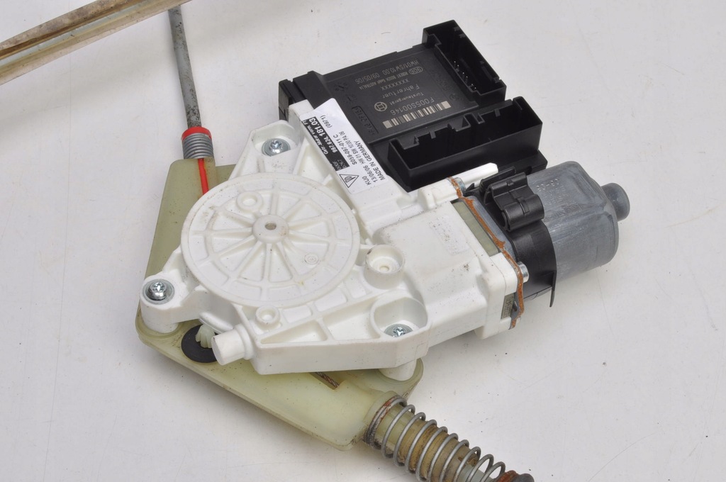 фото №9, Porsche 911 997 подъемник стекло правый перед 3d 99754207601 99762418103