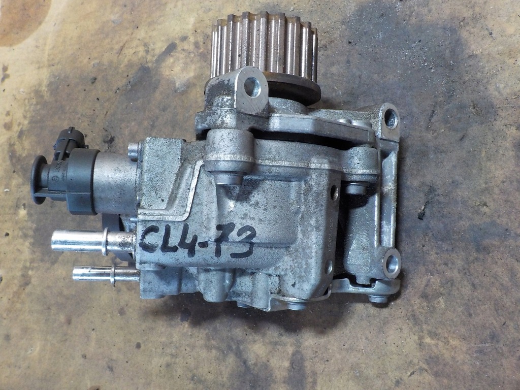 фото №1, Насос упорскування clio iv 16r. 167007358r