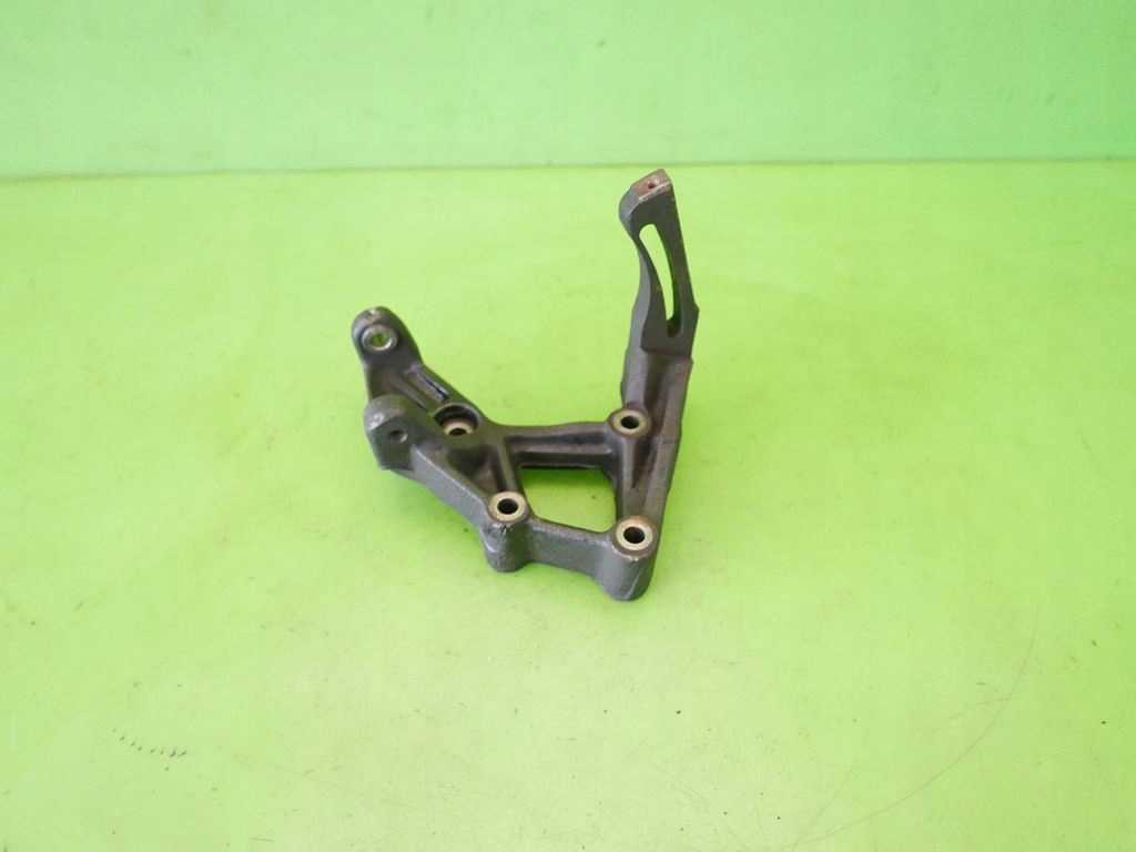 фото №1, Кронштейн кронштейн генератора honda accord v cc7 2.0