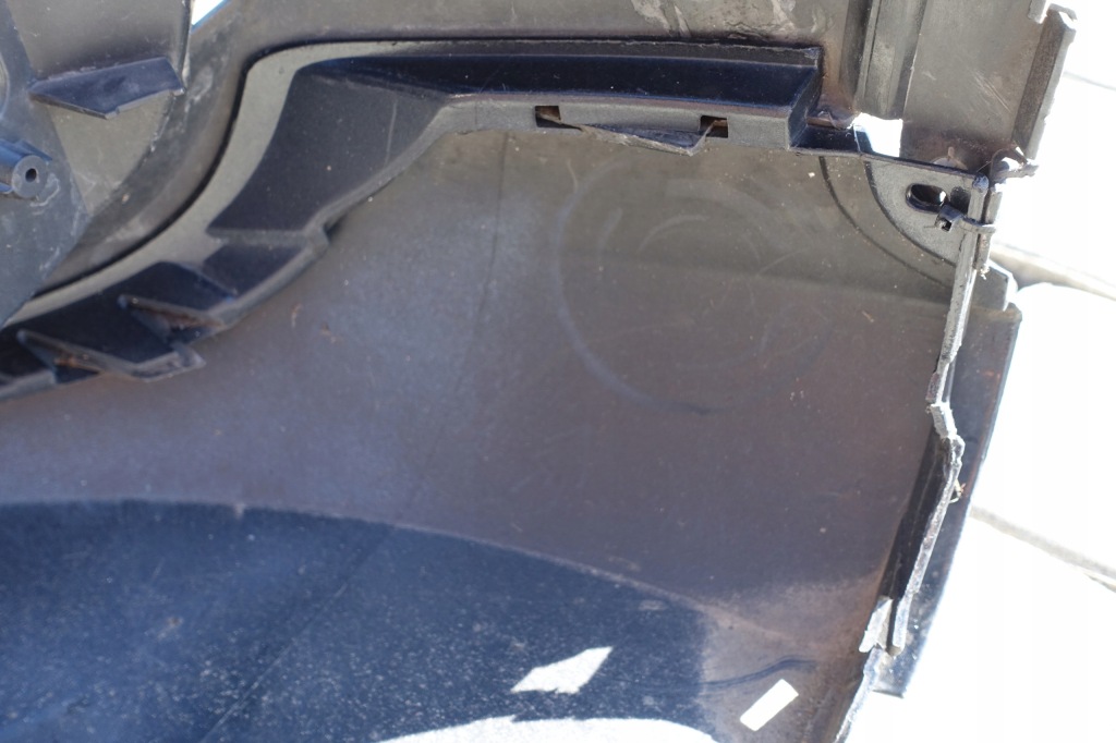 Audi q3 8u0 10-14 бампер передній решітка радіатора захист нижня спойлер Недорого