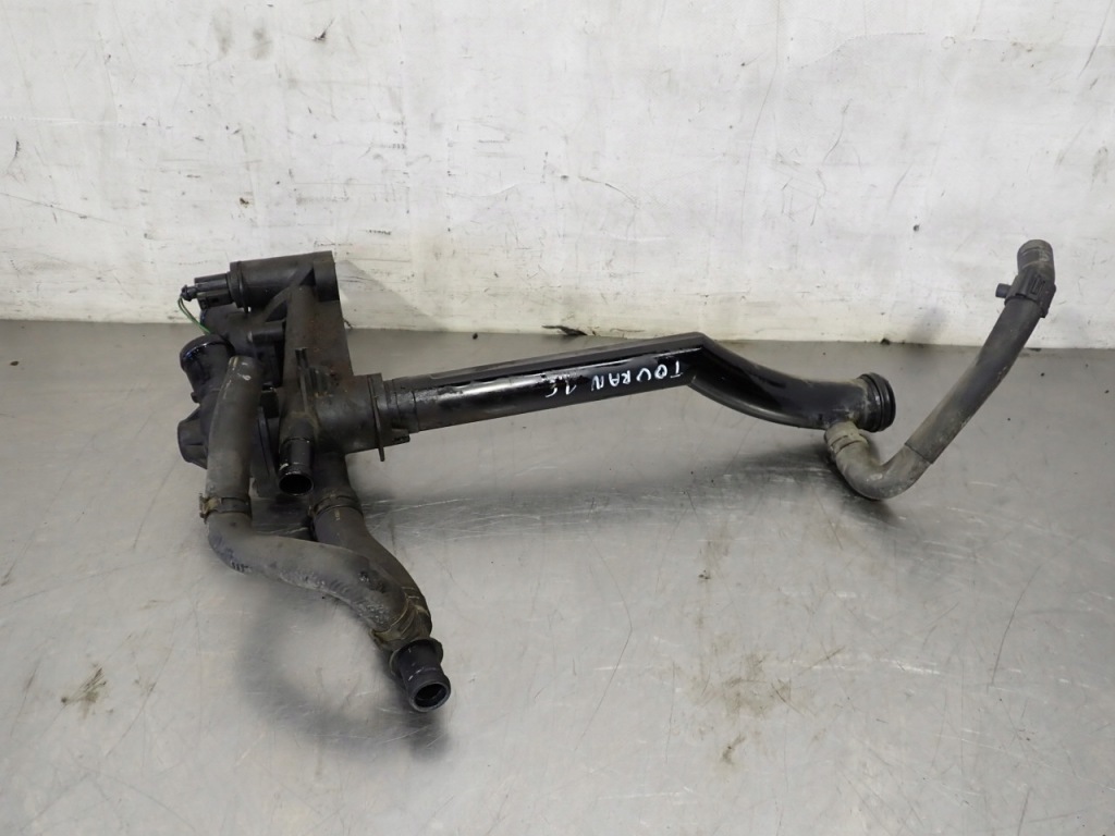 Купити Корпус термостата volkswagen touran