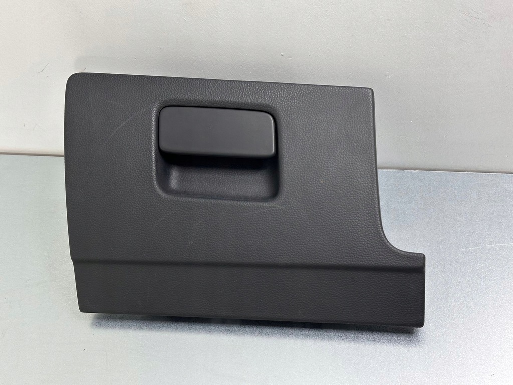 фото №1, Volkswagen passat b8 2016 полиця