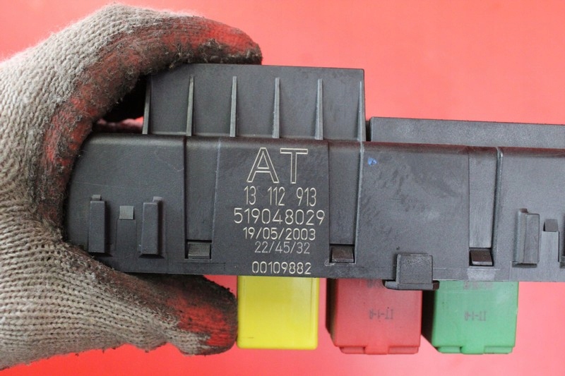 фото №6, Коробка запобіжників bsi 13112913 opel signum 2.2 155 km 03-08