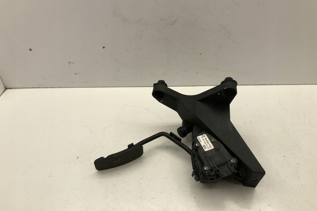 фото №9, Педаль газа jaguar s-type x200 2r839f836a 2.7l дизель 152kw 2007