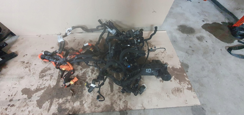 Купити Джгут дроти трубки кондиціонера peugeot e-2008 9827567880 9852854580