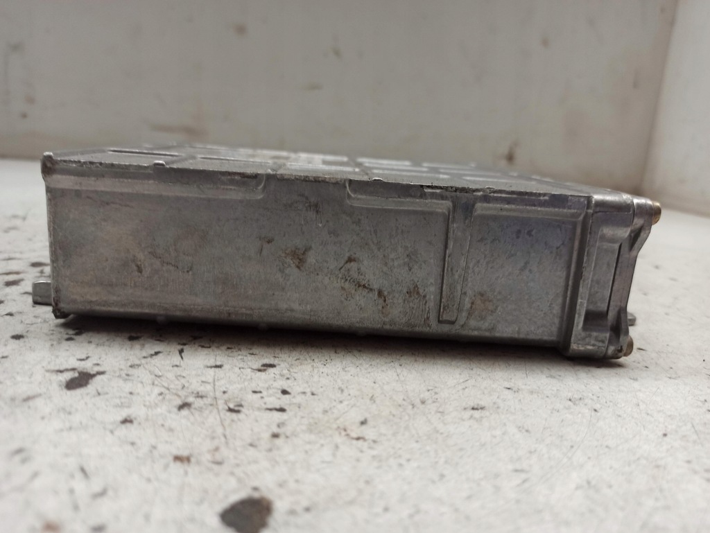 фото №5, Vw passat b5 1.6 b бортовой компьютер блок управления 8d0907558 0261204501/502