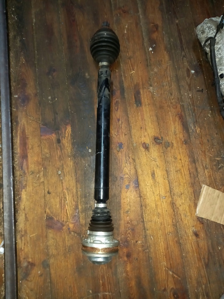 фото №1, Vw приводной вал правая 3q0407272ab