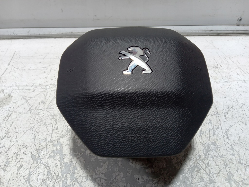 фото №1, Peugeot rifter gt-line подушка воздушная водителя подушка безопасности 98185172zd