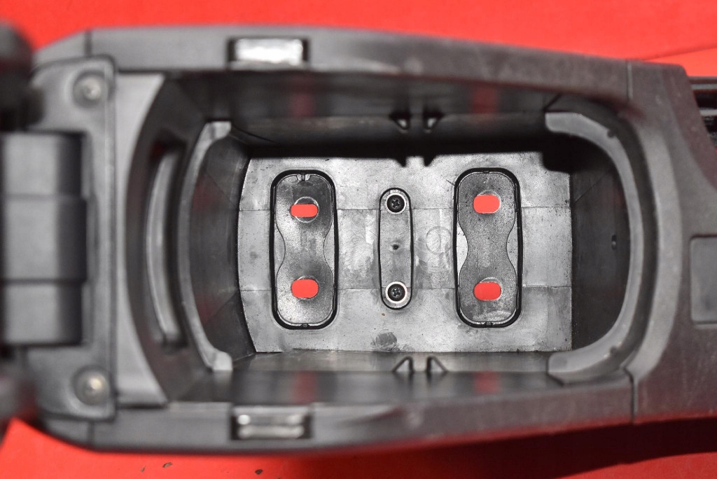 Підлокітник велюровий 230595010010 toyota verso 1 1 09-13 Ціна