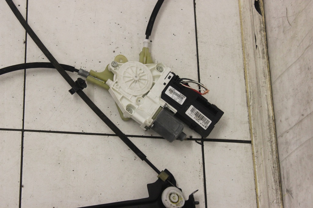 фото №7, Підйомник скло правий перед laguna iii coupe