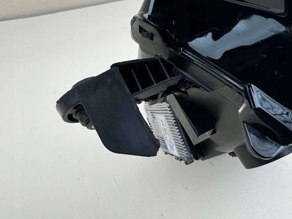 фото №16, Skoda scala 19r- лампа левый перед левая передняя 657941015 full led