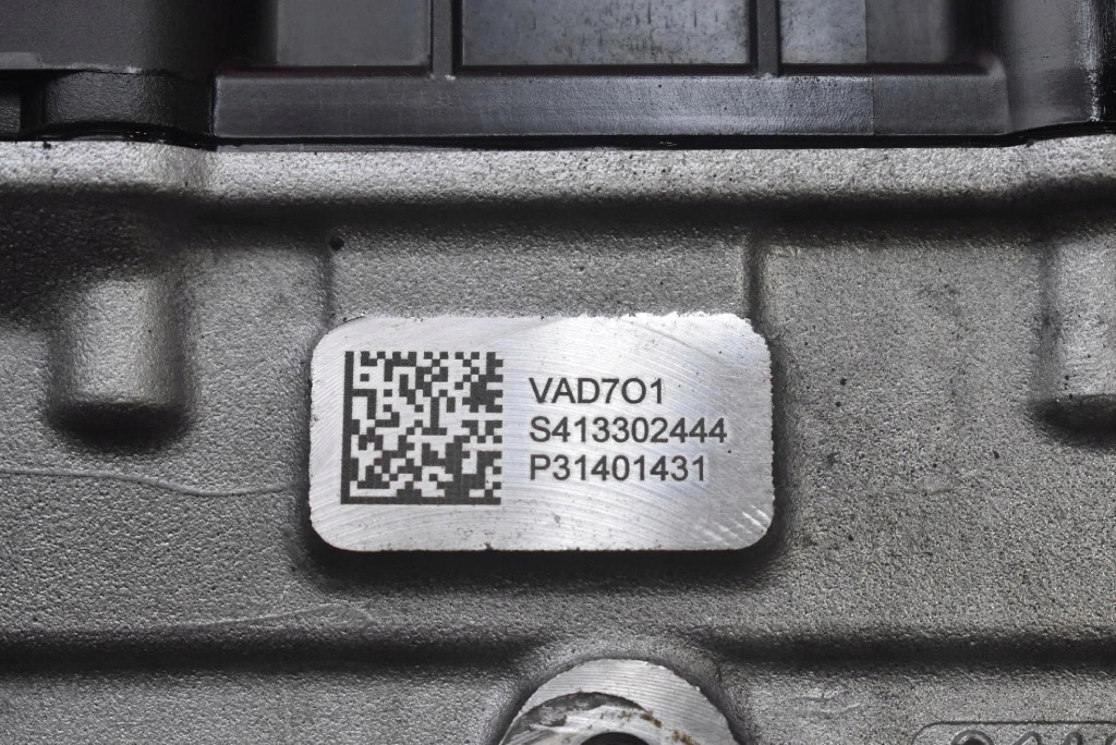 фото №8, Головка двигуна 31401431 volvo v40 2 ii 2.0 d4 190 km 12-16