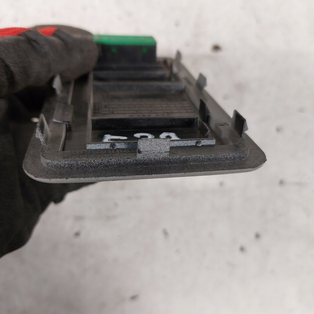 фото №6, Bmw e39 sedan заглушка потолочный микрофон 8374075 8165257 8171514