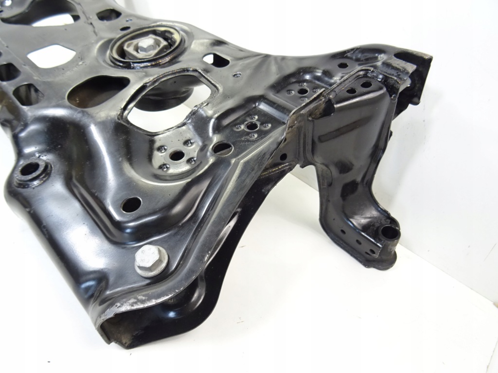 Audi a3 8v рестайлинг  подрамник подрамник подрамник 5q0199315 Цена