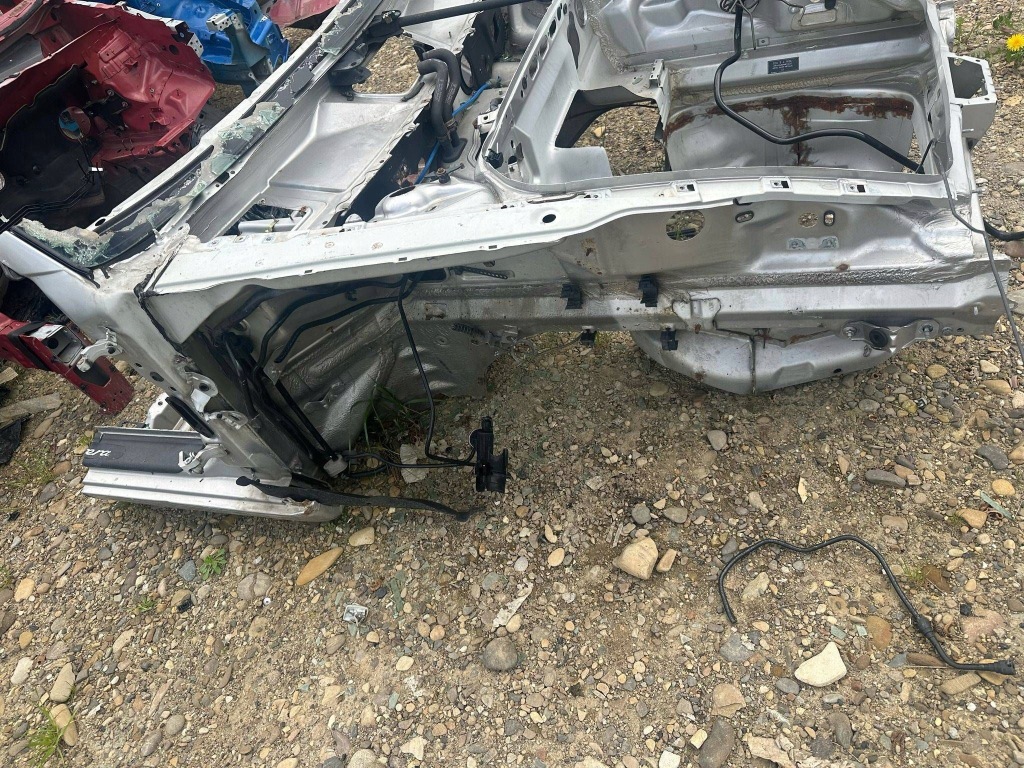 Porsche 911 996 кузов піддон чверть в Україні