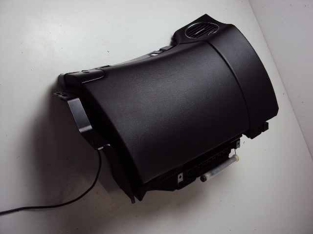 фото №1, Бардачок пасажира mercedes cls w219 04-