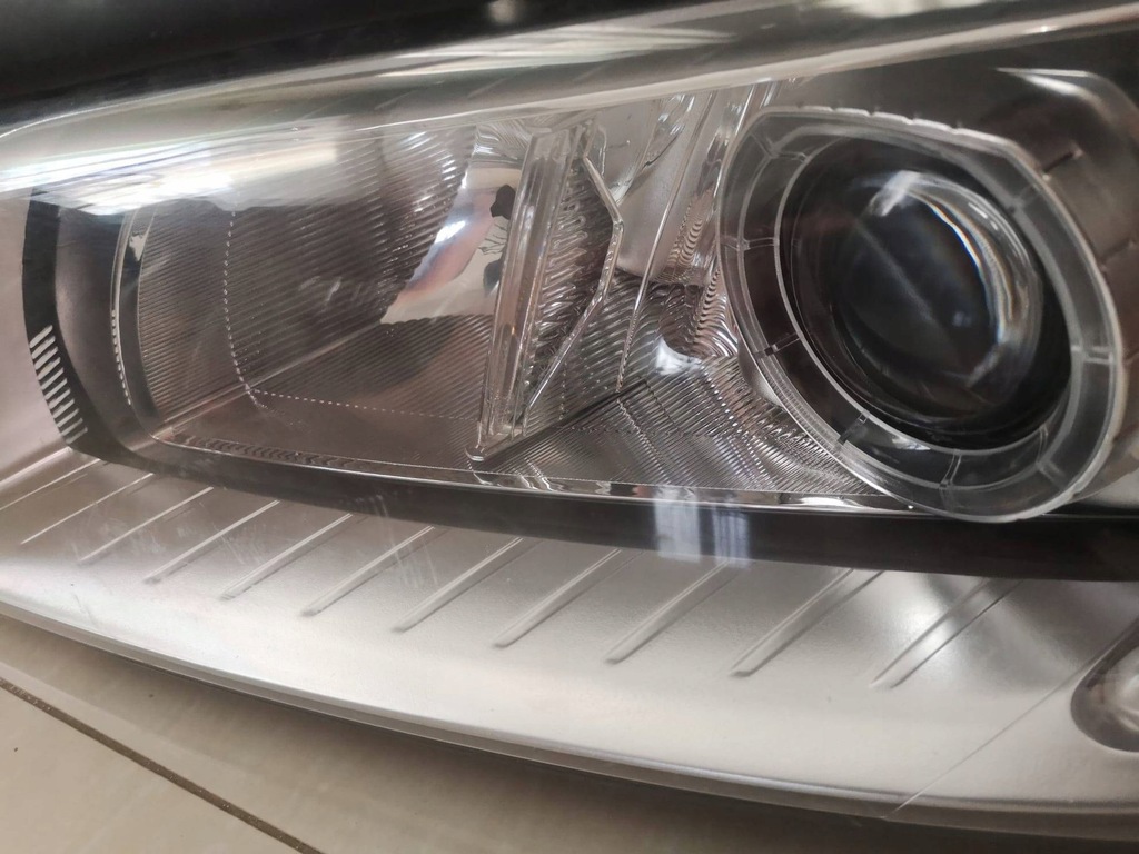 фото №13, Лампа ксенон перед передня ліва volvo v70 s80 ii lift xc70 31383540 eu