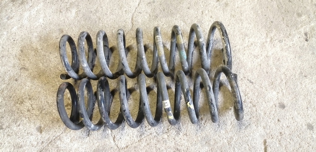 фото №1, Hyundai i30 ii 12- пружина задня задня