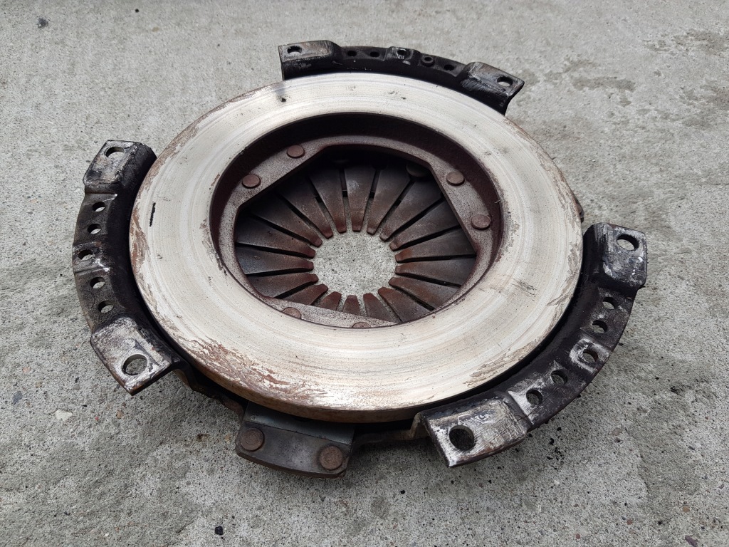 Притиск зчеплення typ mf 215 bmw e30 316i 318i m10 Недорого