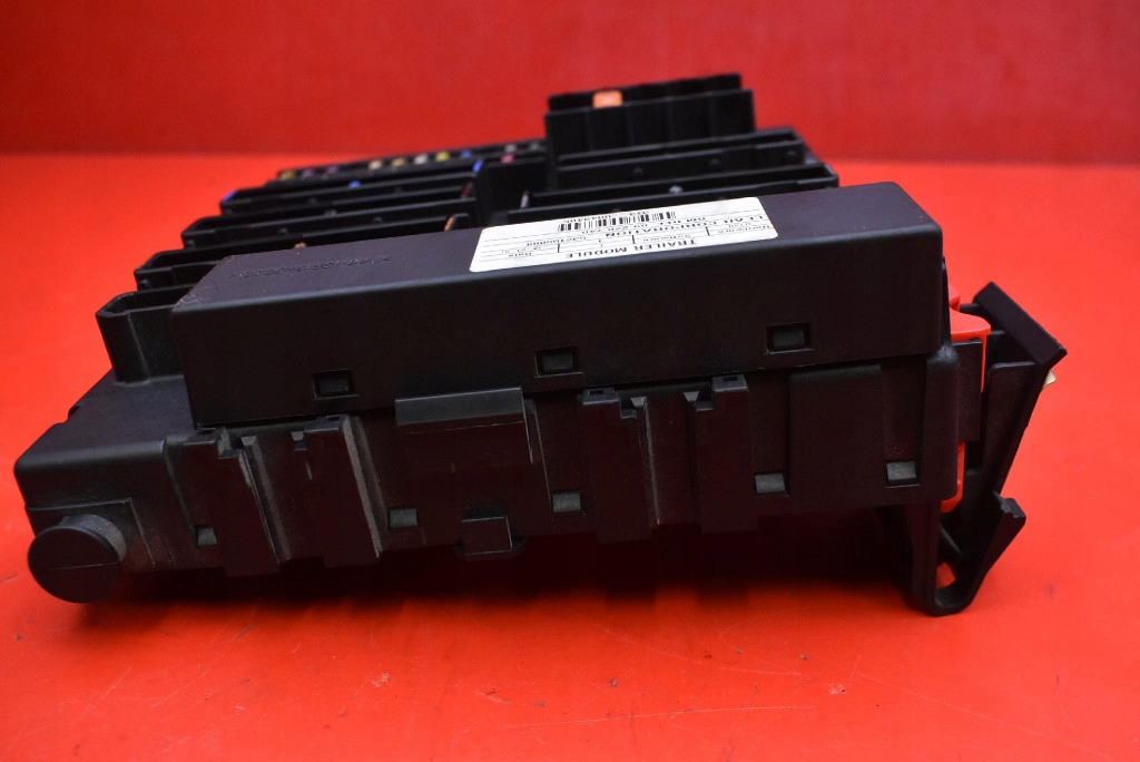 фото №8, Коробка предохранителей bsi 13170892 da 09228740 opel vectra c 1.8 16v 122km