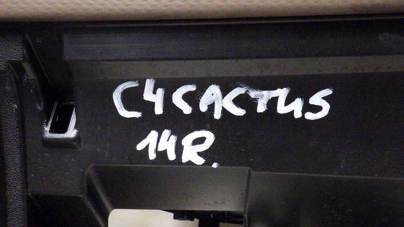 фото №16, Панель приладів приладова консоль панель приладів citroen c4 cactus 9800805780