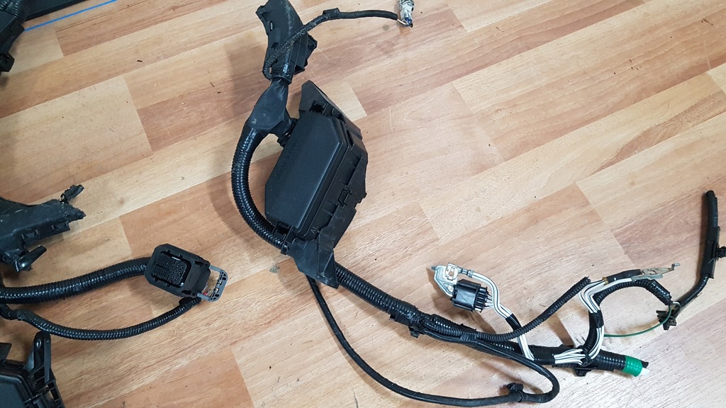 фото №1, Lexus ux корпус коробка корпус предохранителей