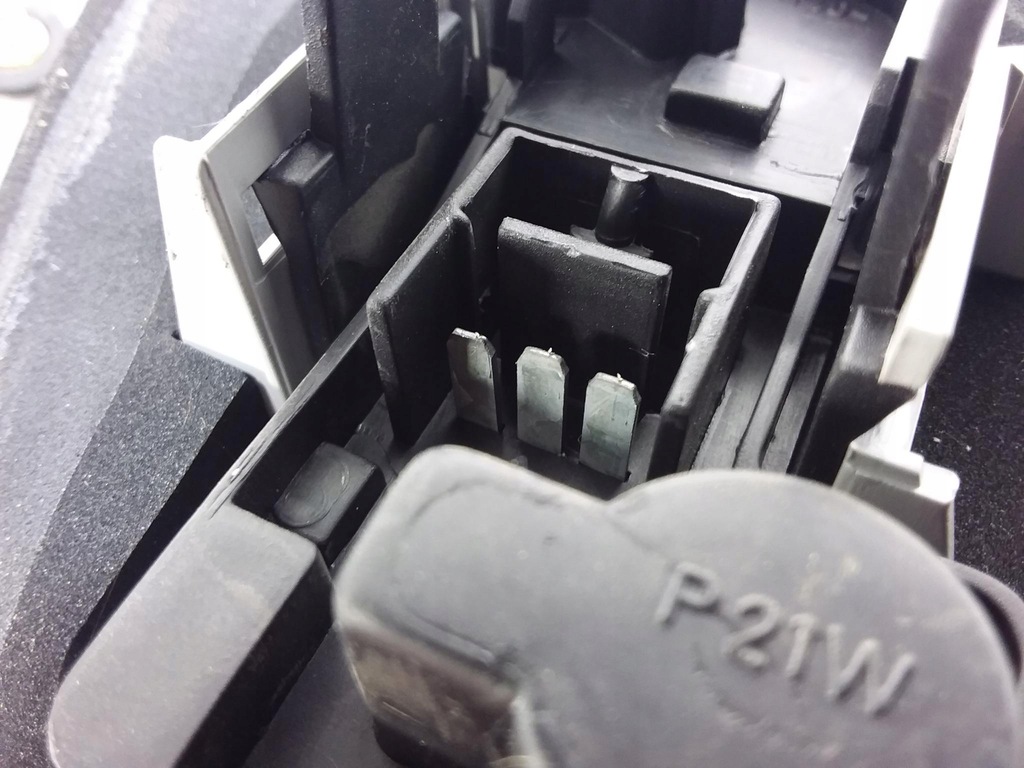 фото №6, Fiat albea лампа задня права w кришка 041520999000