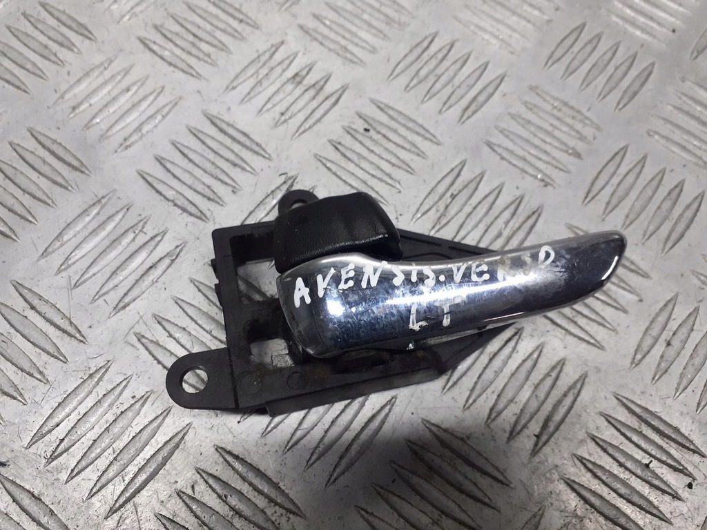 фото №1, Ручка левая задняя внутренняя toyota avensis verso