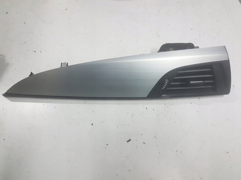 фото №1, Bmw 1 f20 f21 11r- решётка обдув правая