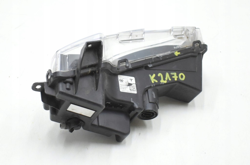 Tesla 3 model 3 левый led противотуманная фара drl оригинал  1507932-00-c Оригинал