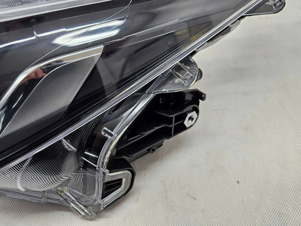 фото №13, Toyota corolla e21 sedan лампа перед ліва europa idealna 81150-02t31-00