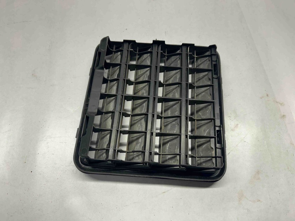 Купити Ram 1500 решітка вентиляційна 68323649ab 2020