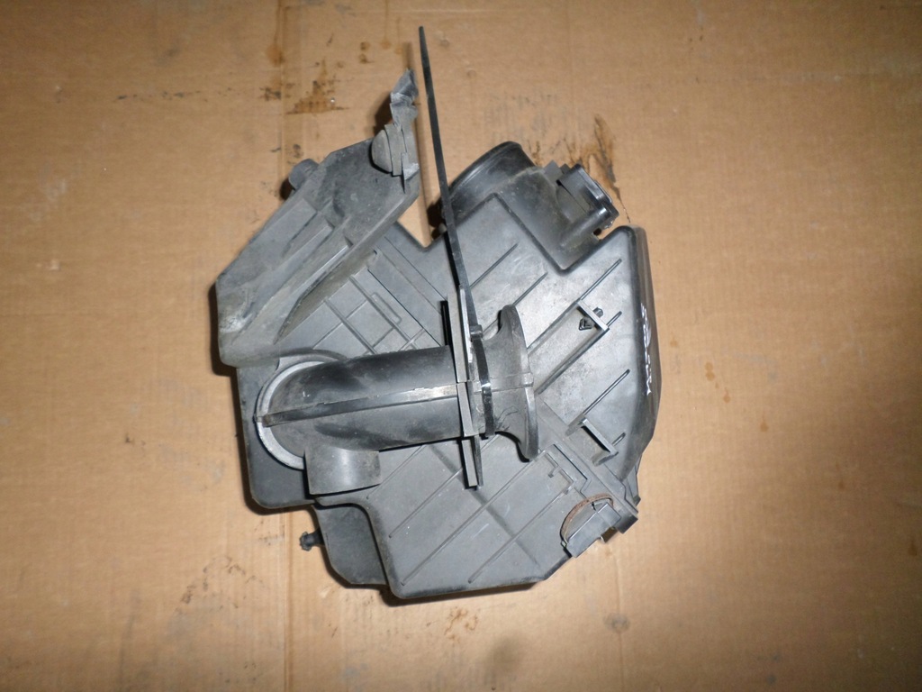 фото №1, Корпус фільтра повітря mazda 5 2.0 cd