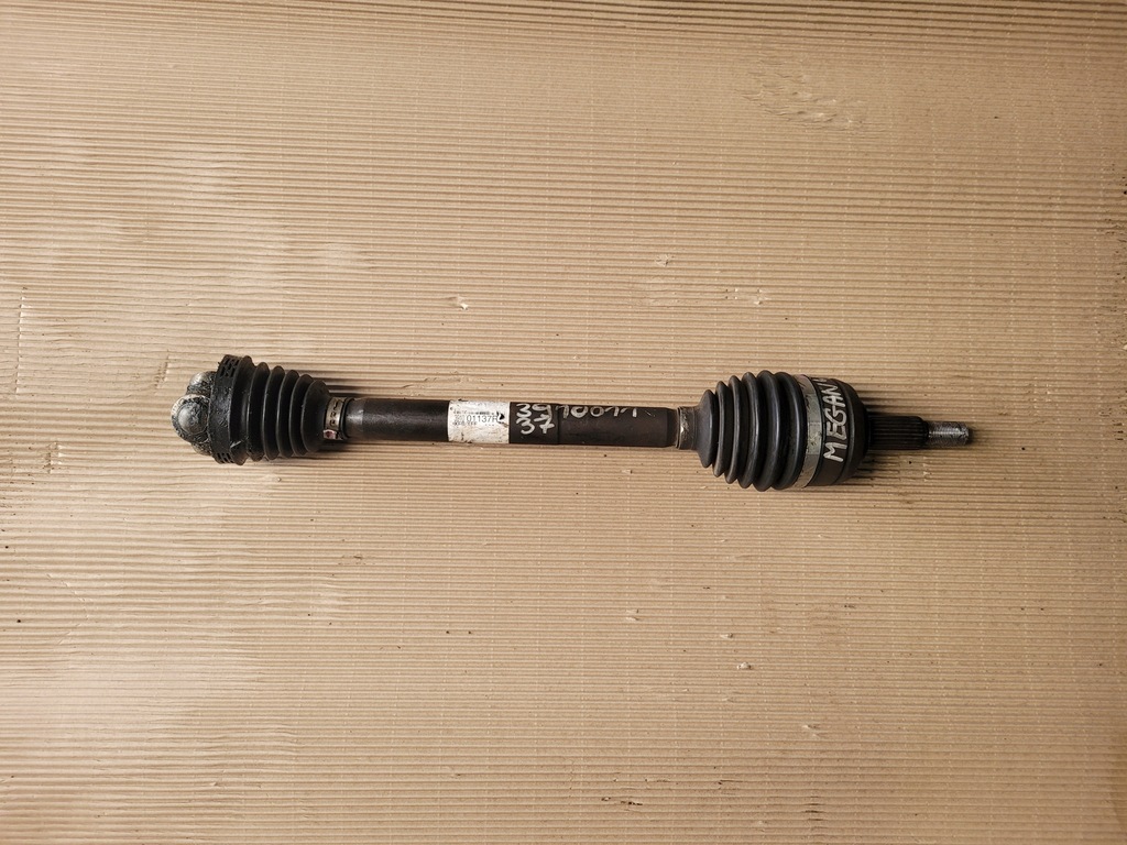 фото №1, Приводной вал правая megane iv 1.5 dci 391001137r