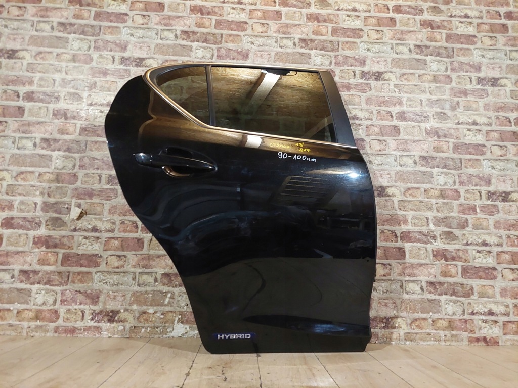 Дверь задняя правое  lexus ct200h kod 217 Оригинал