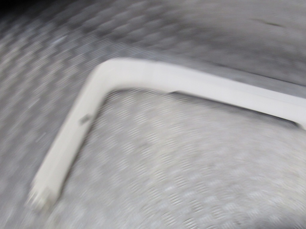 Защита крышки багажника mercedes x290 gt Недорого